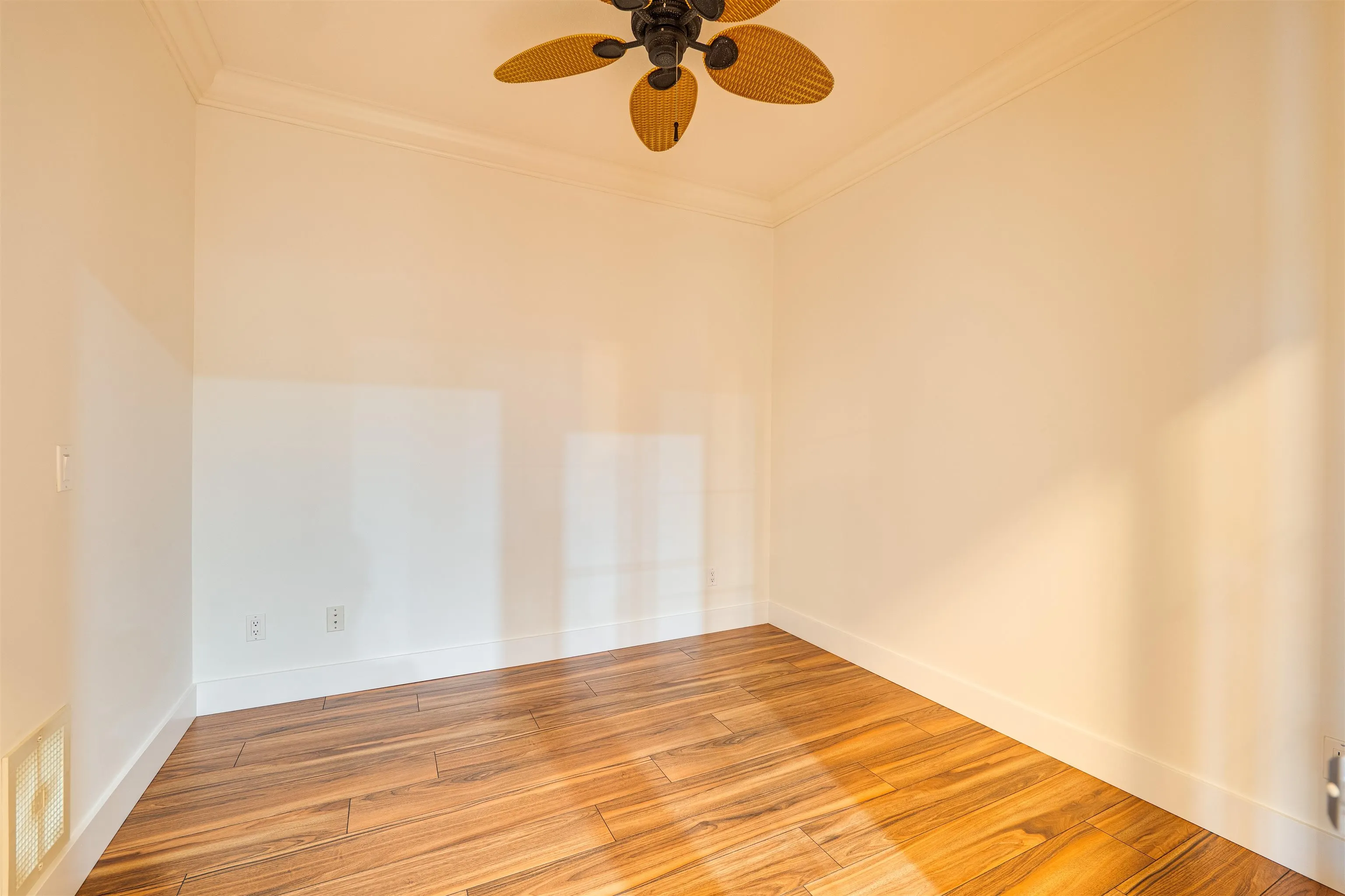16469 64 Avenue #207