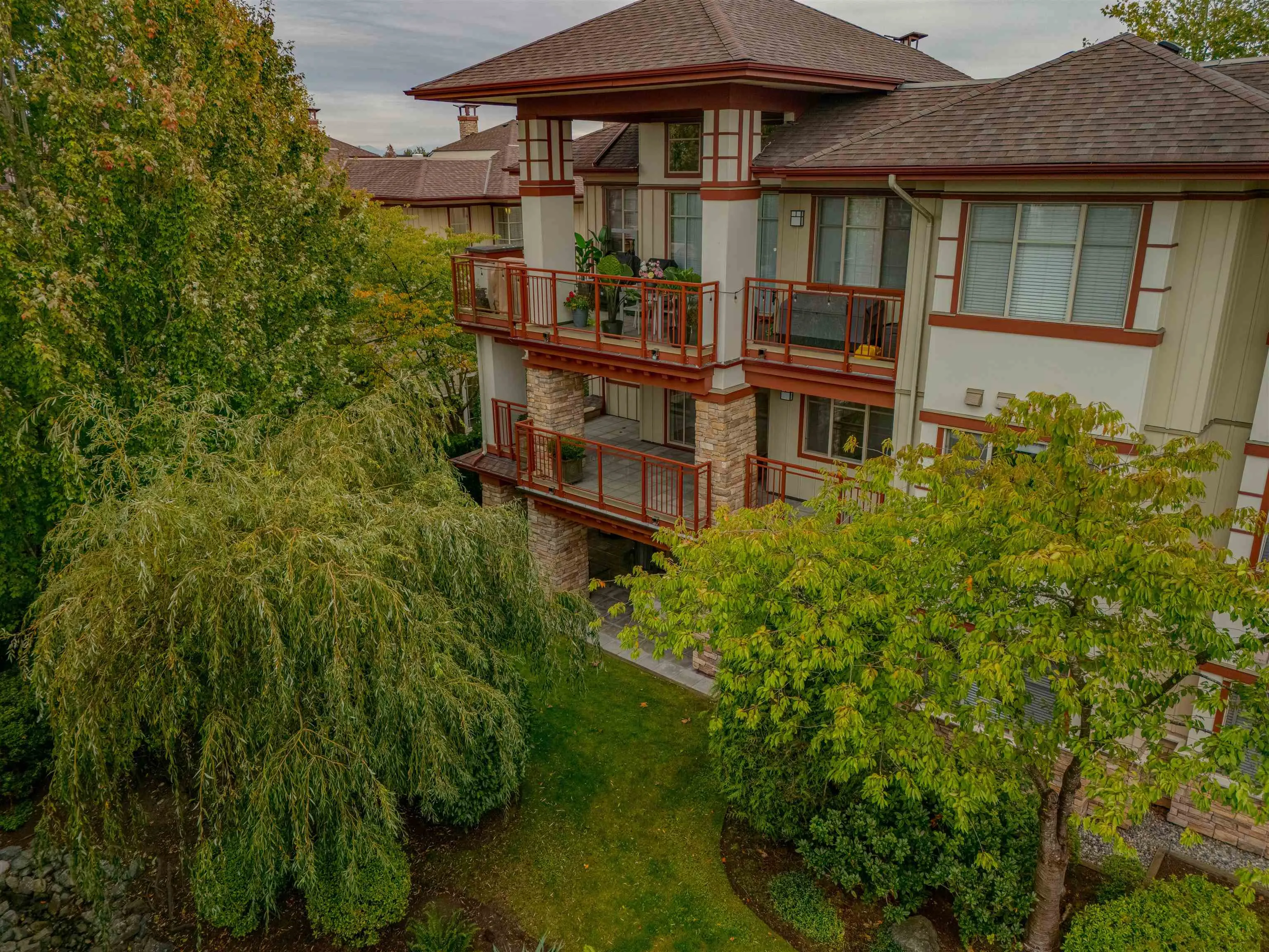 16469 64 Avenue #207