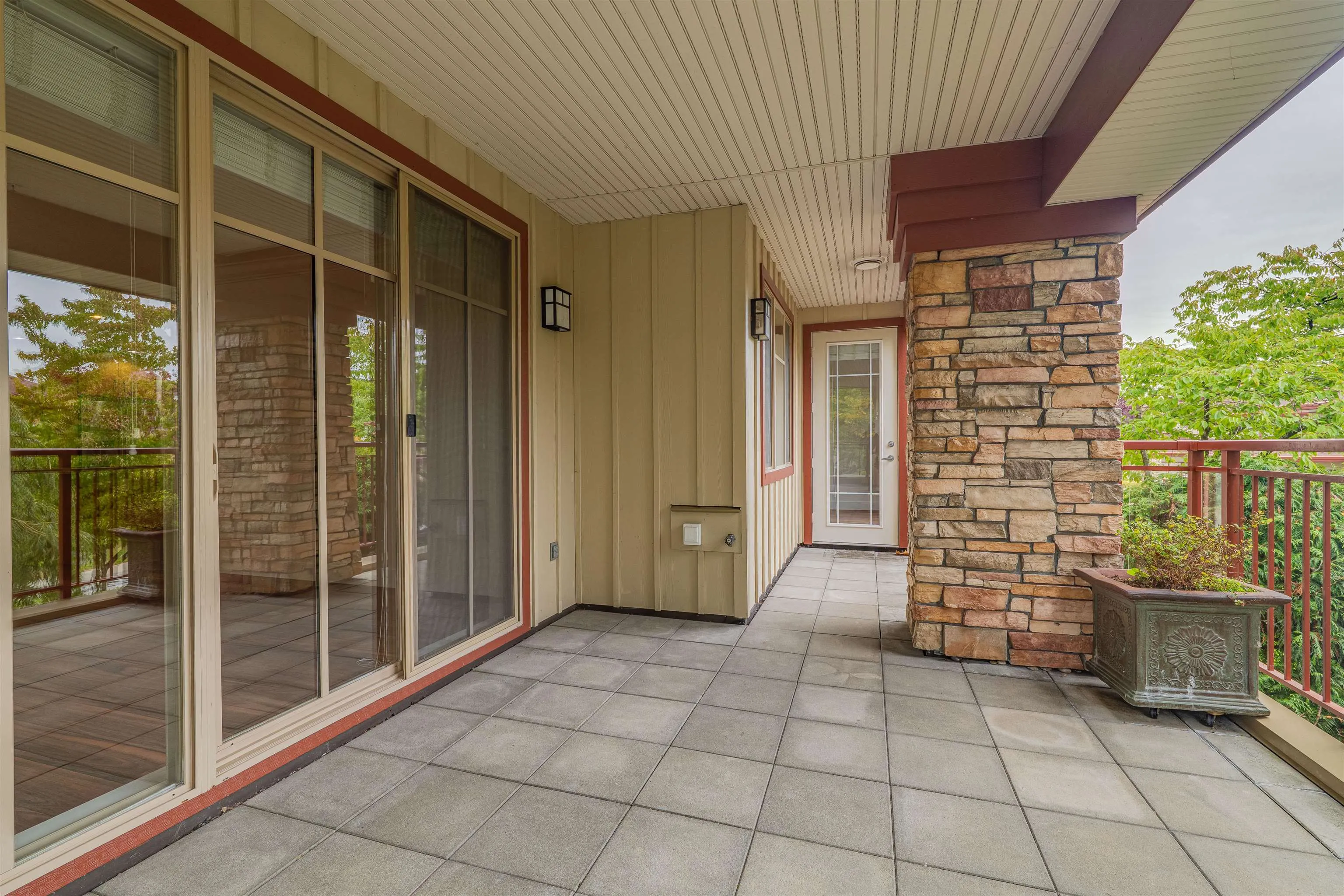 16469 64 Avenue #207