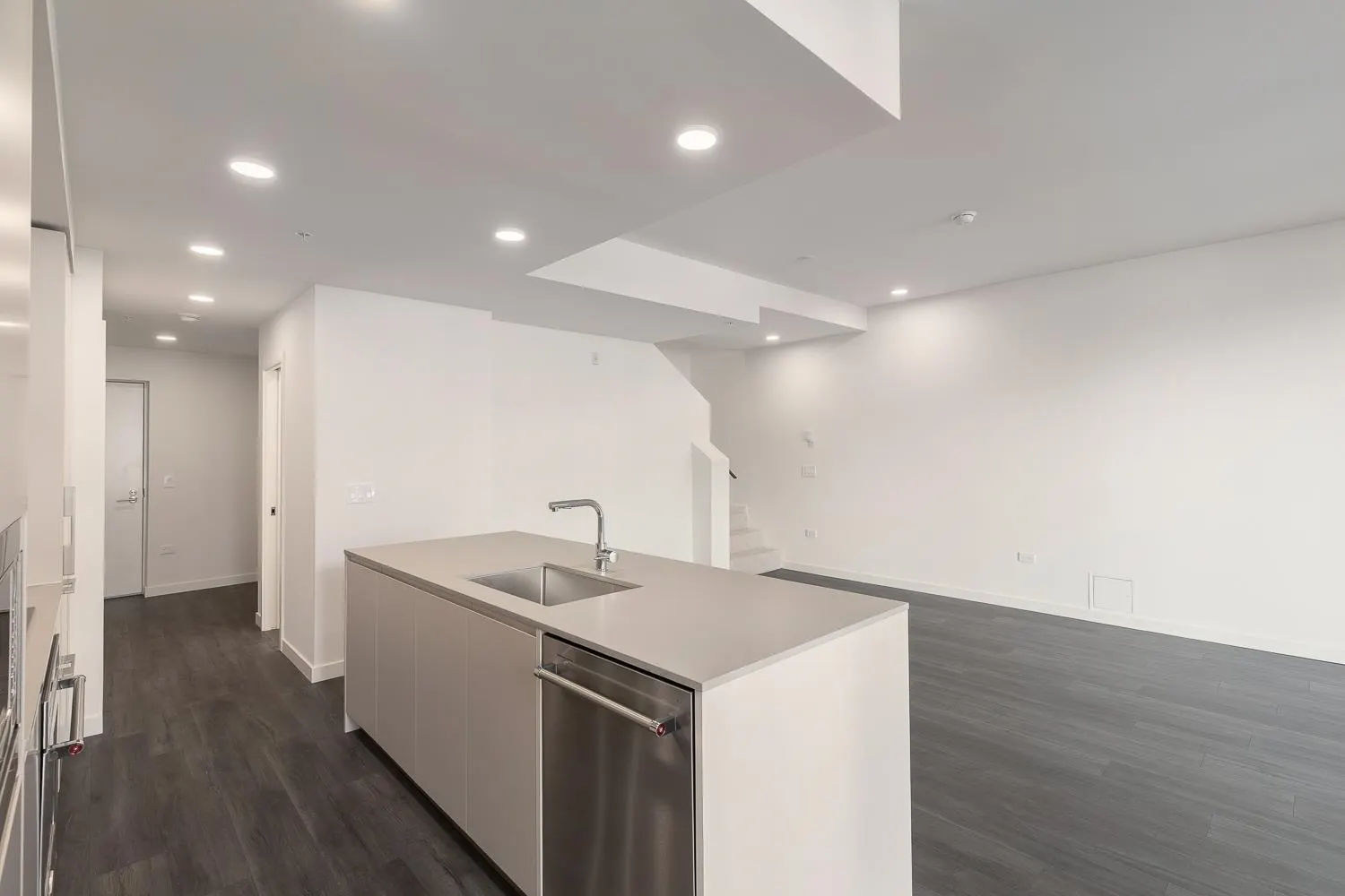 1502 Scott Crescent #111