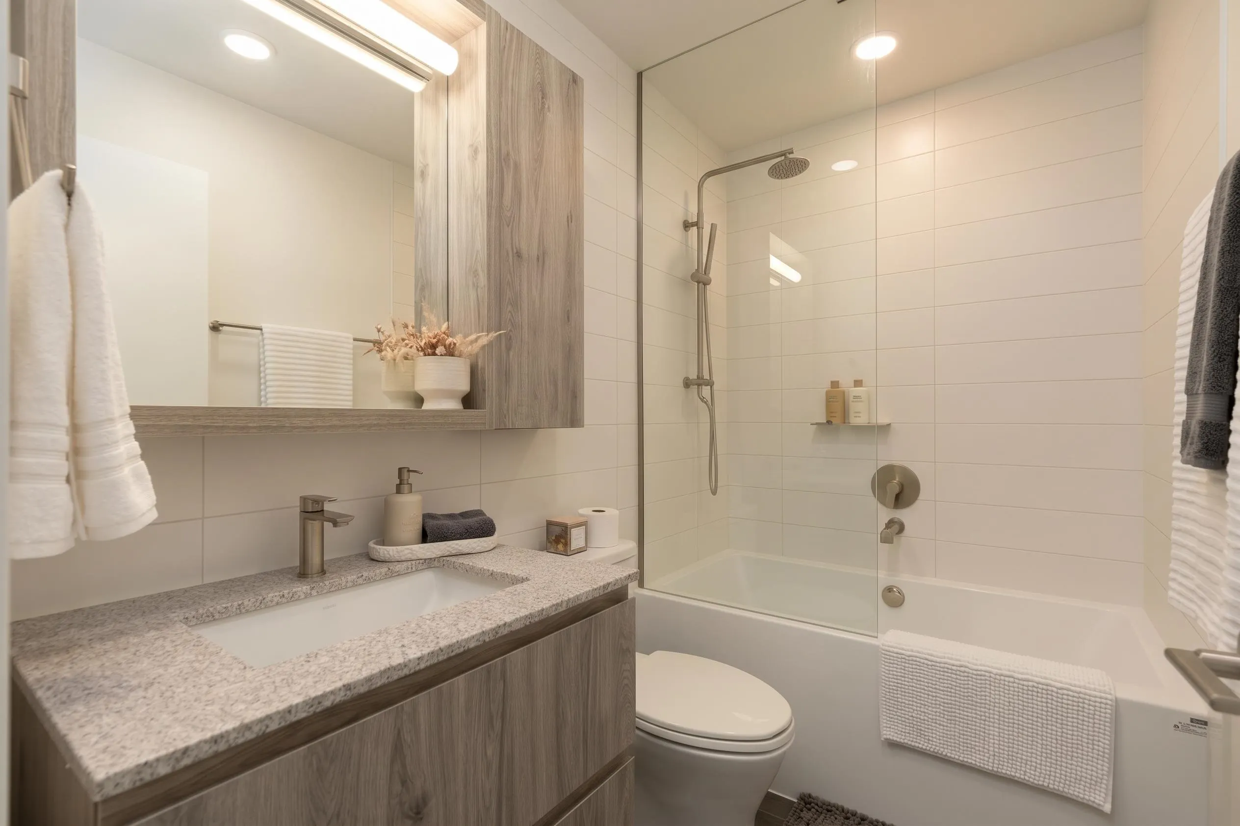1502 Scott Crescent #111
