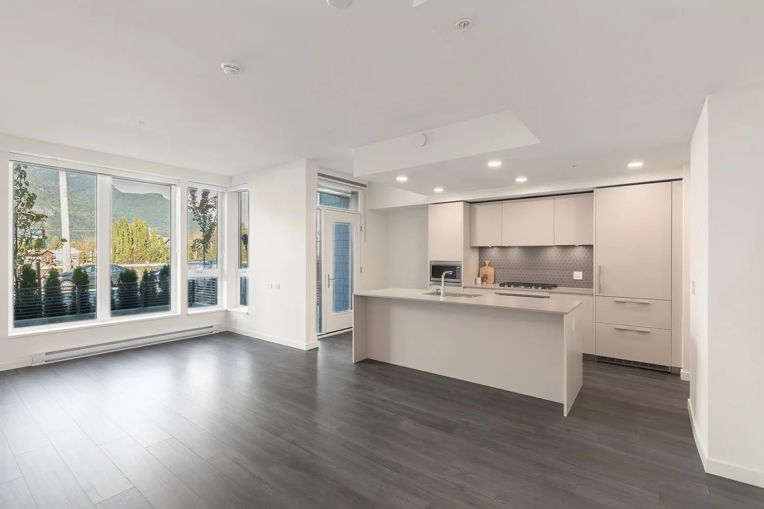 1502 Scott Crescent #111