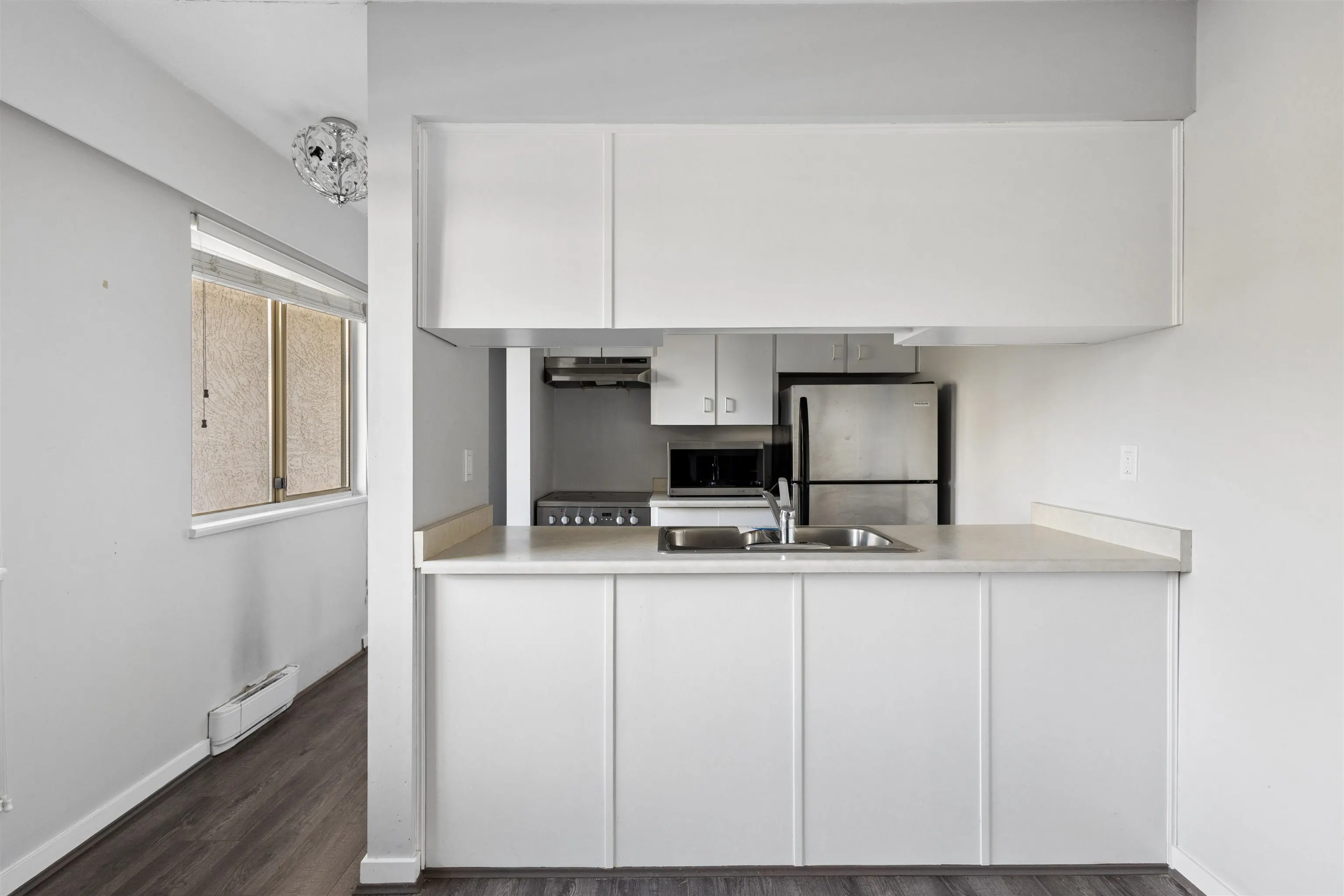 458 E 44th Avenue #303