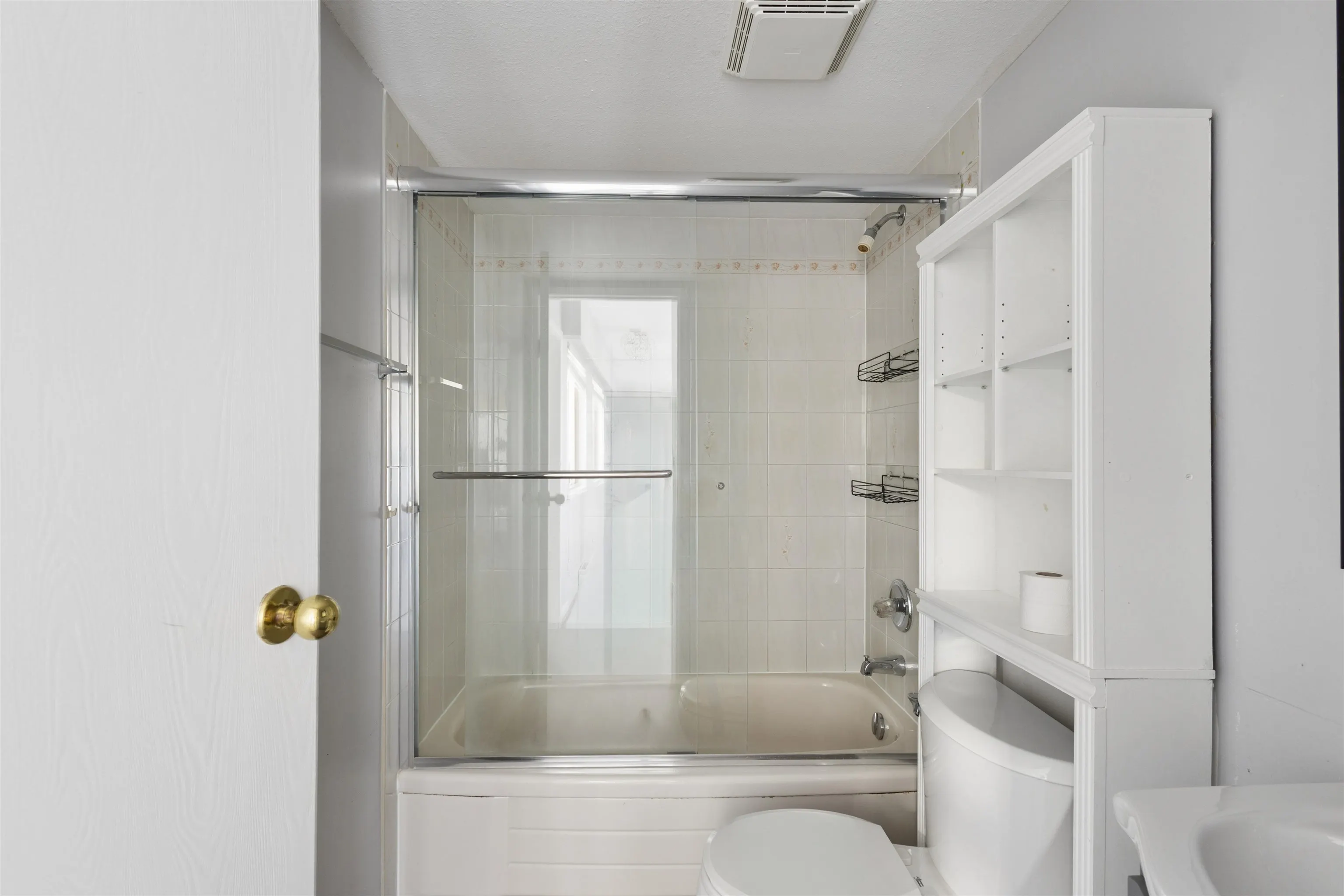 458 E 44th Avenue #303
