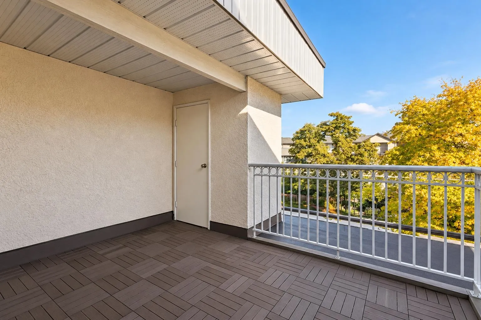 458 E 44th Avenue #303