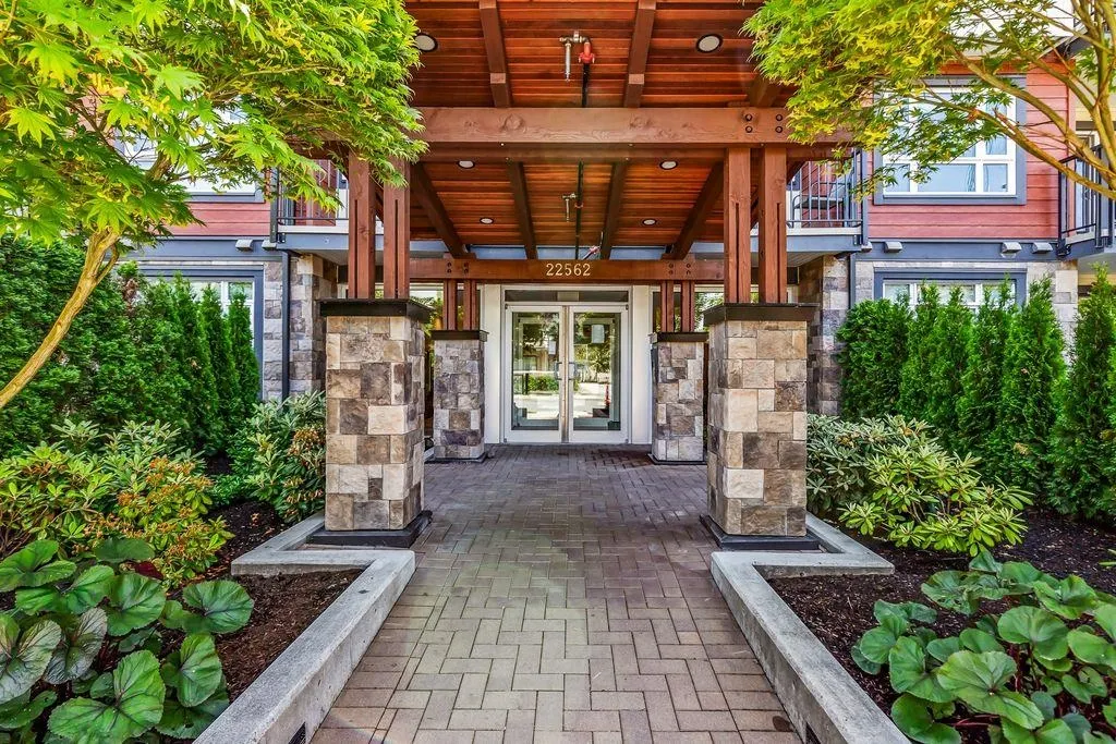 22562 121 Avenue #107