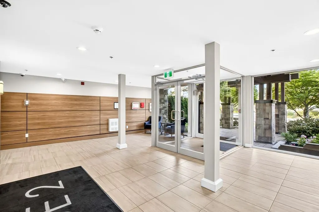 22562 121 Avenue #107