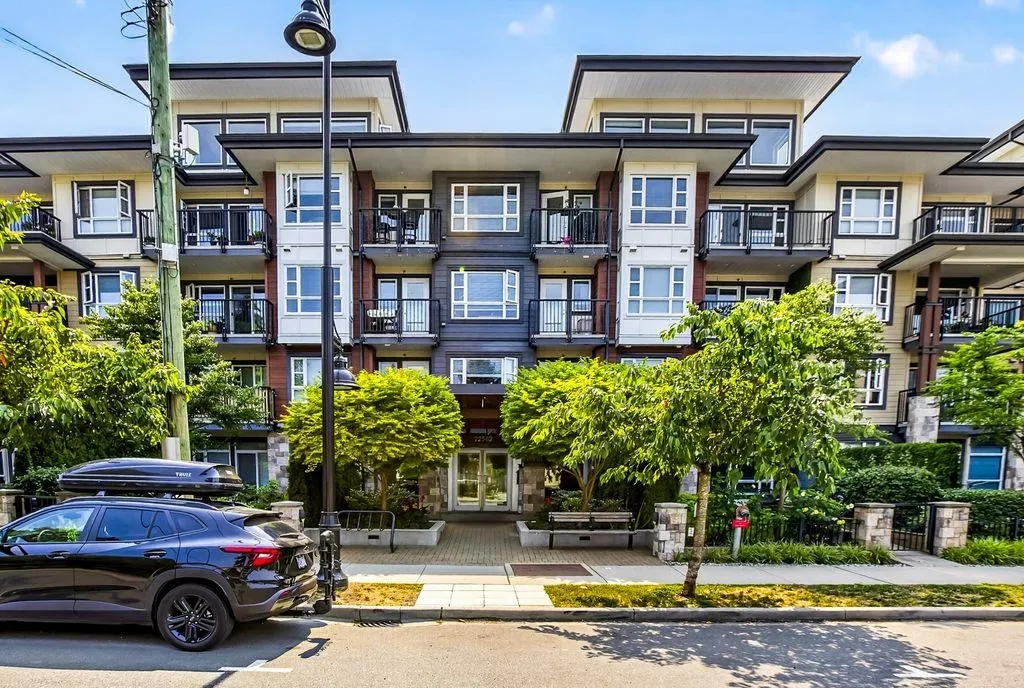 22562 121 Avenue #107