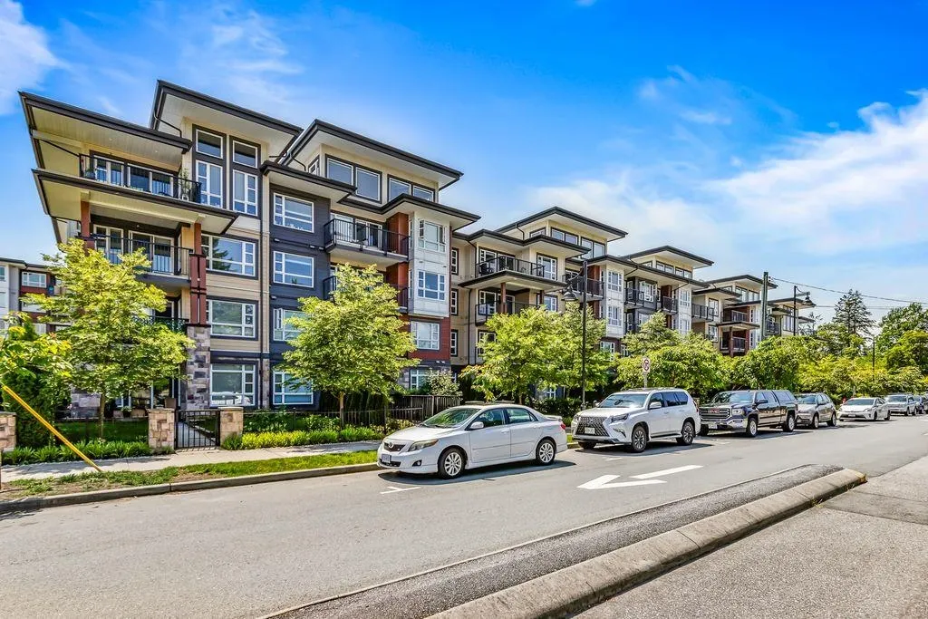 22562 121 Avenue #107