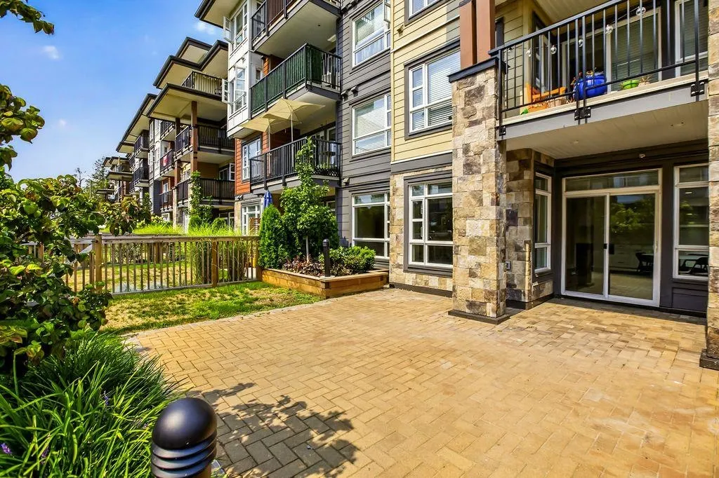 22562 121 Avenue #107