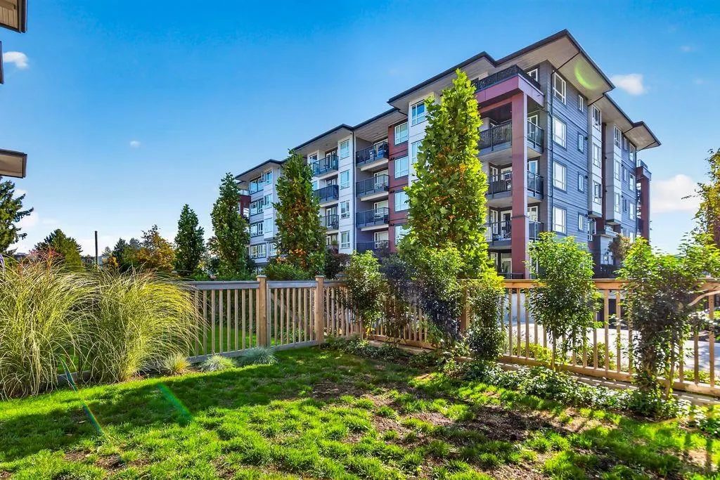 22562 121 Avenue #107