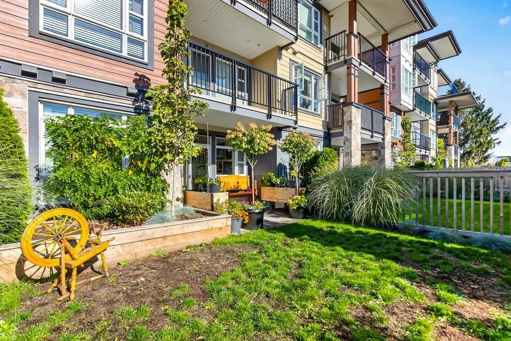 22562 121 Avenue #107