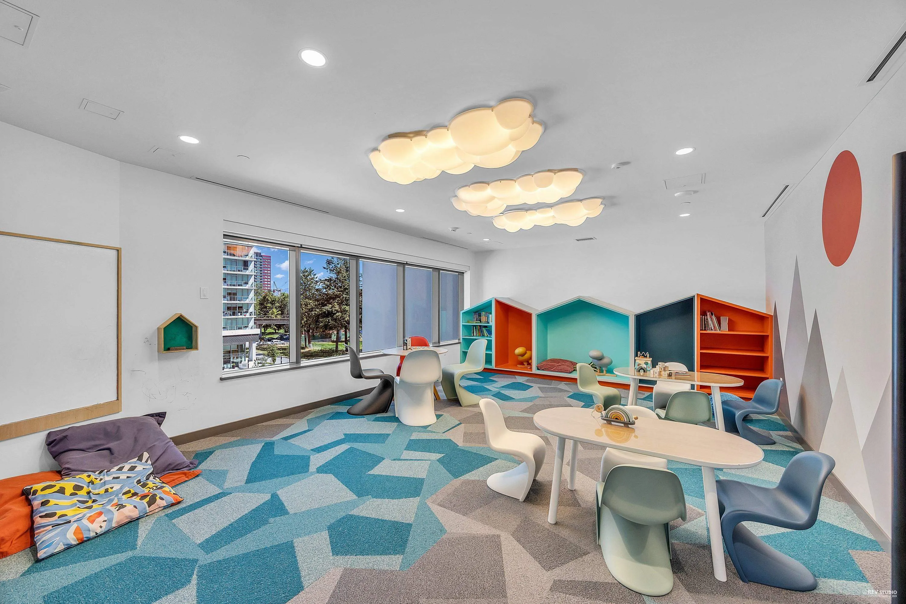 13428 105 Avenue #2611