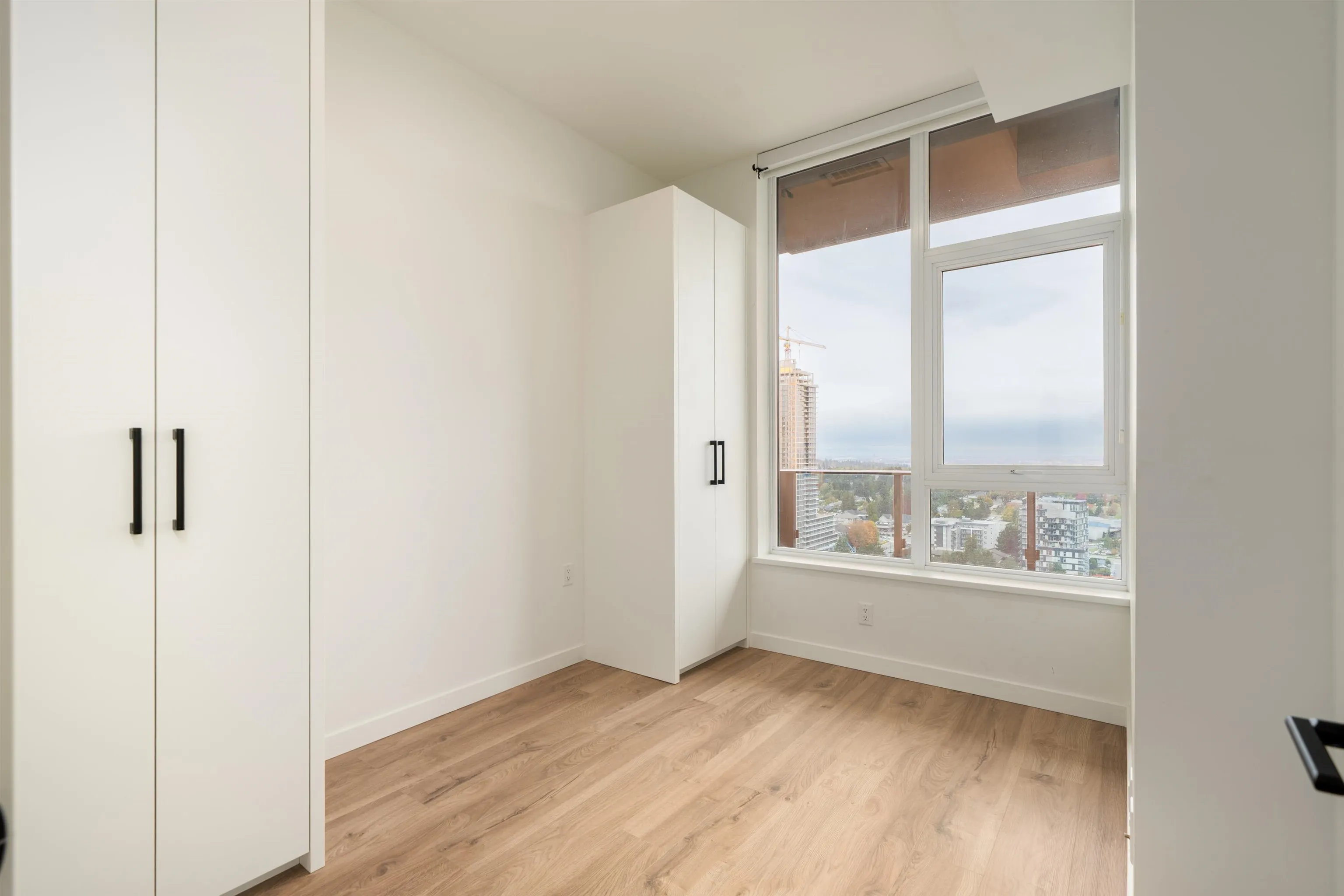 13428 105 Avenue #2611