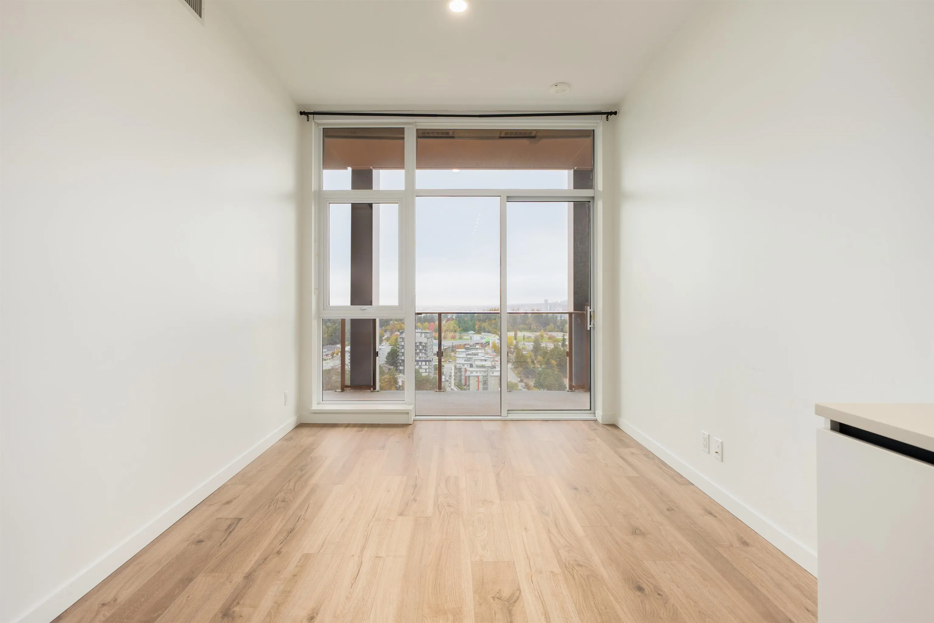13428 105 Avenue #2611