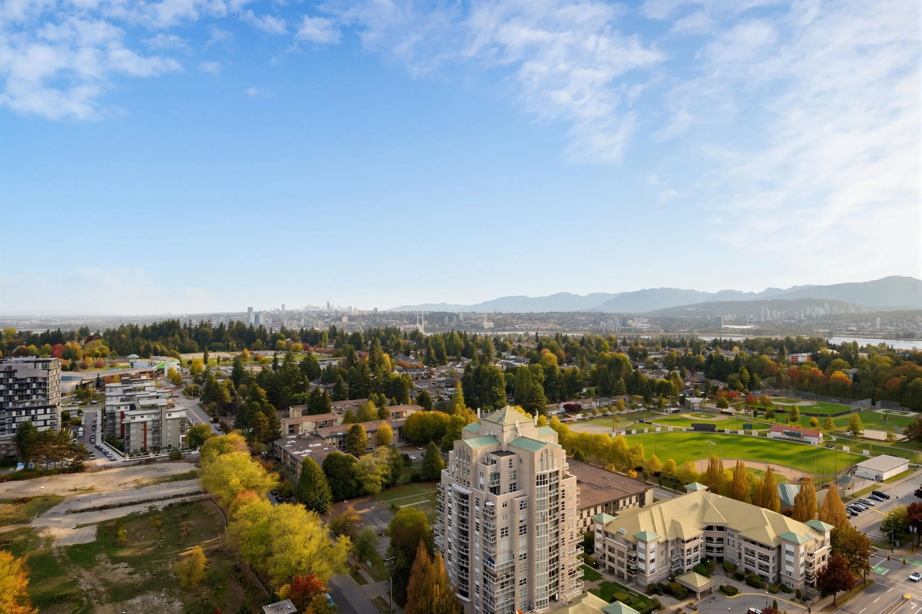 13428 105 Avenue #2611