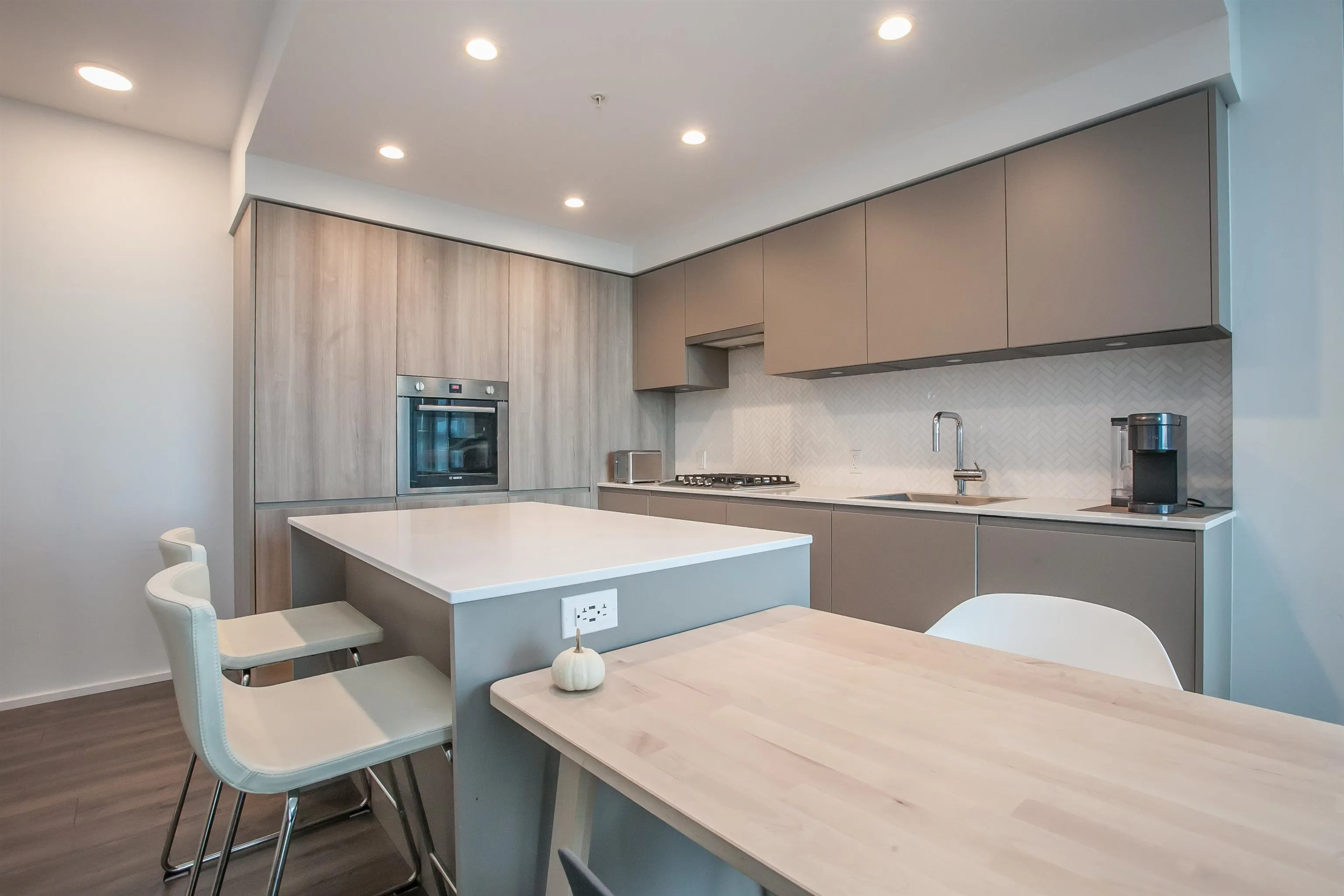 3833 Evergreen Place #2801