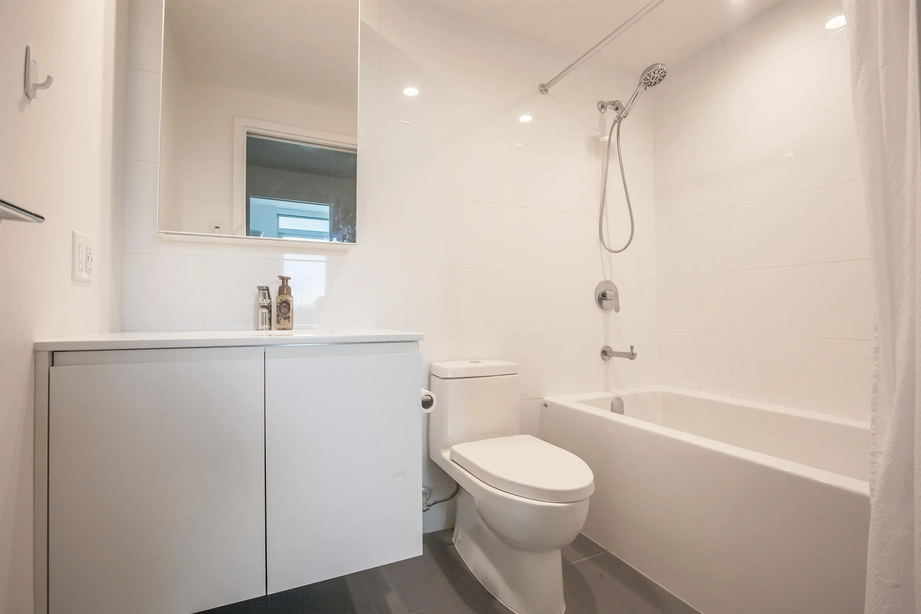 3833 Evergreen Place #2801