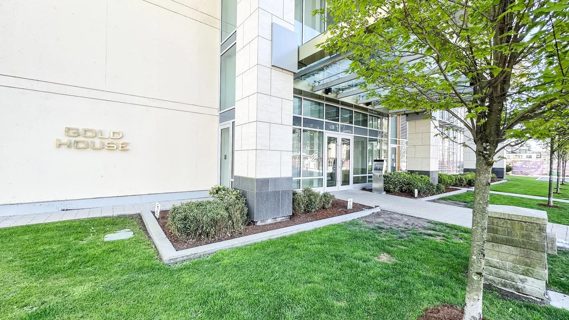 6288 Cassie Avenue #2401