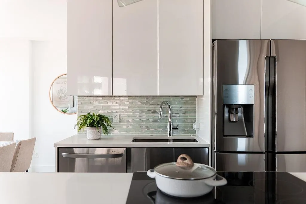 1575 Beach Avenue #1103