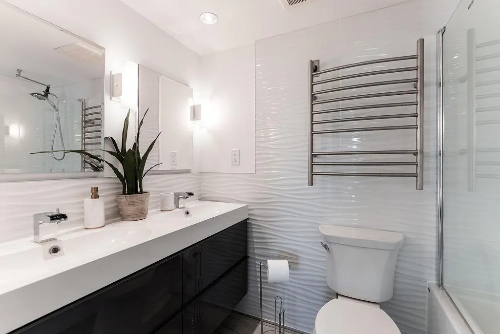 1575 Beach Avenue #1103