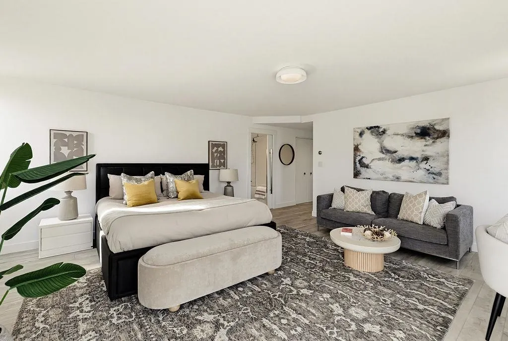 1575 Beach Avenue #1103