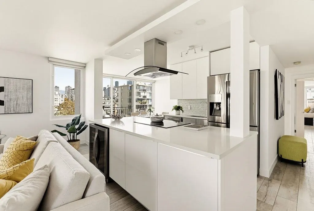 1575 Beach Avenue #1103