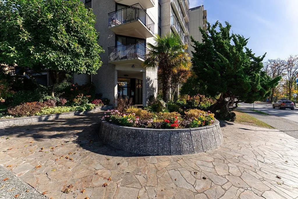 1575 Beach Avenue #1103