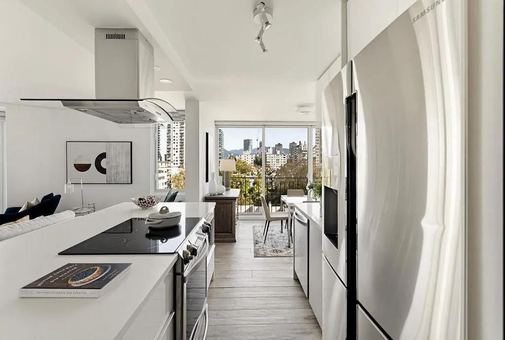 1575 Beach Avenue #1103