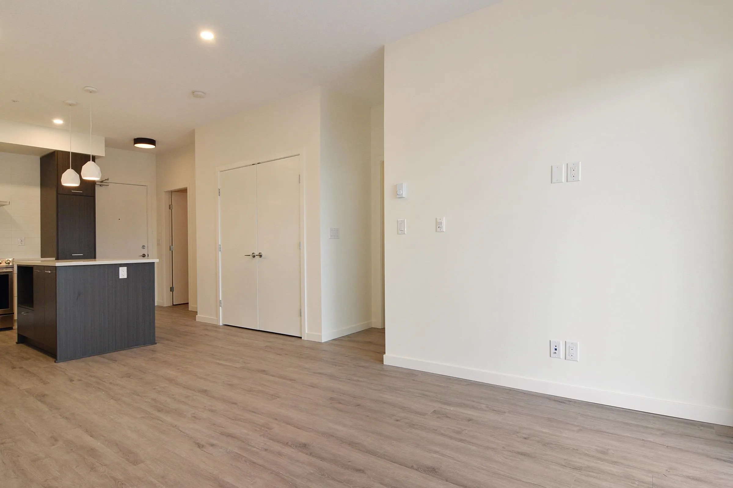 20087 68 Avenue #B408