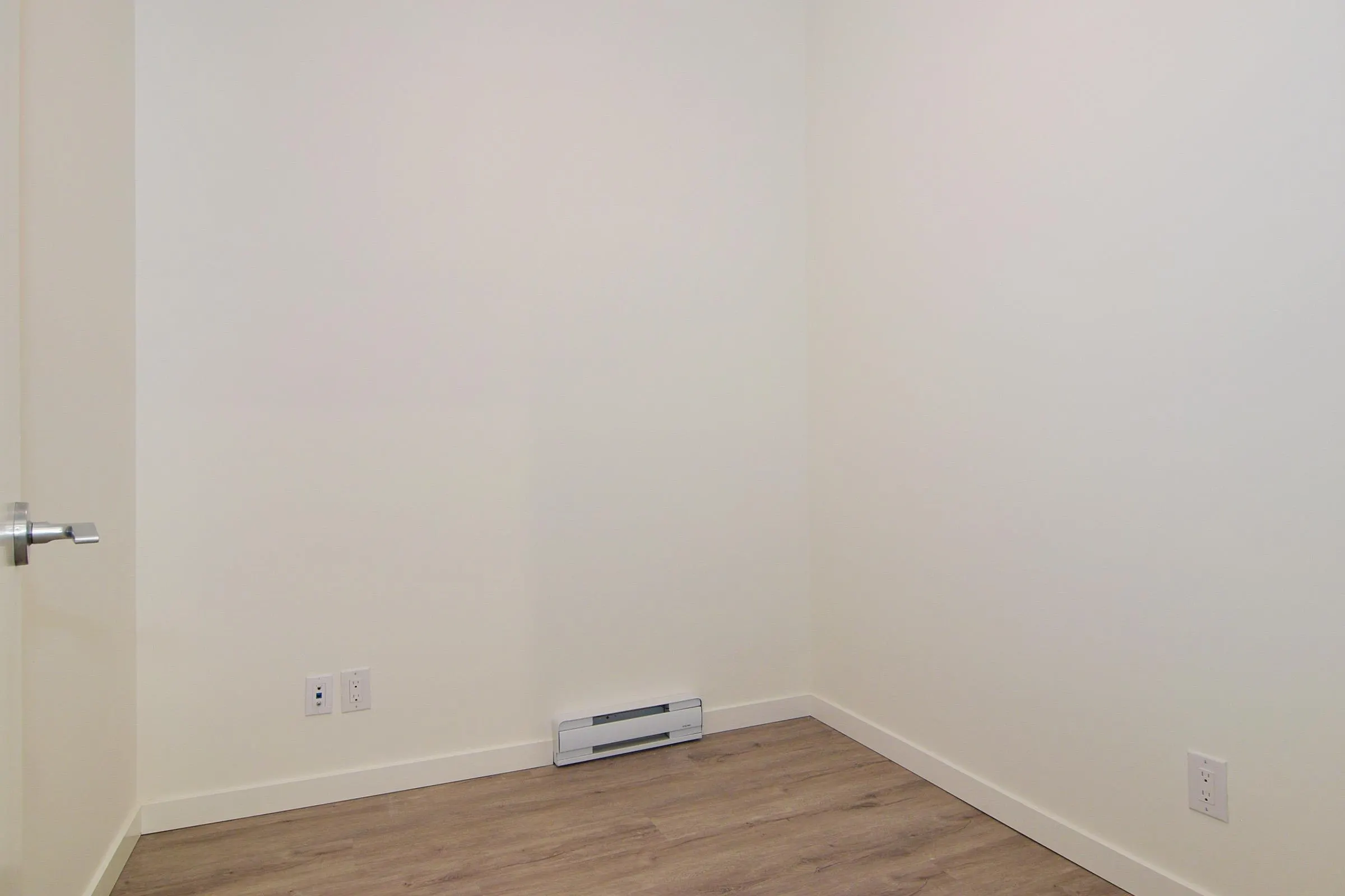 20087 68 Avenue #B408