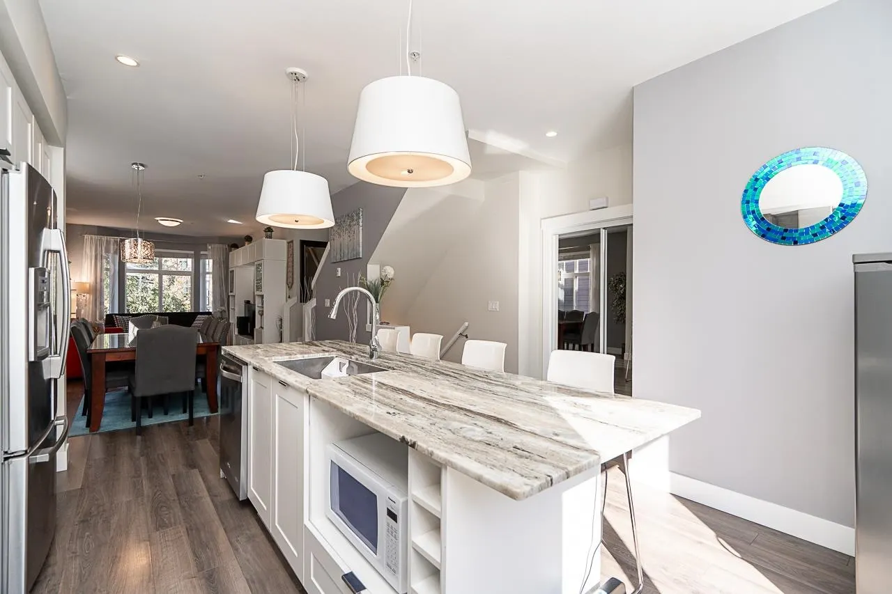 20852 77a Avenue #78