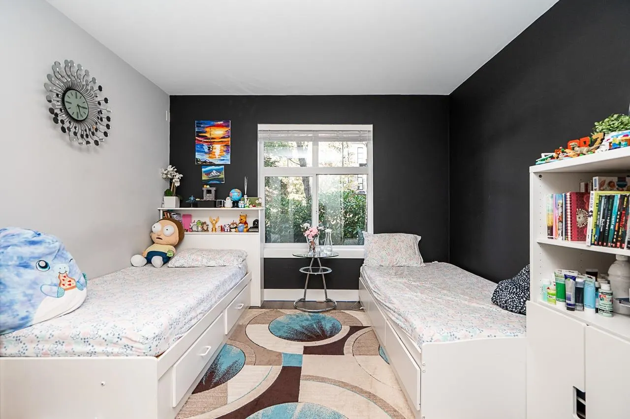 20852 77a Avenue #78
