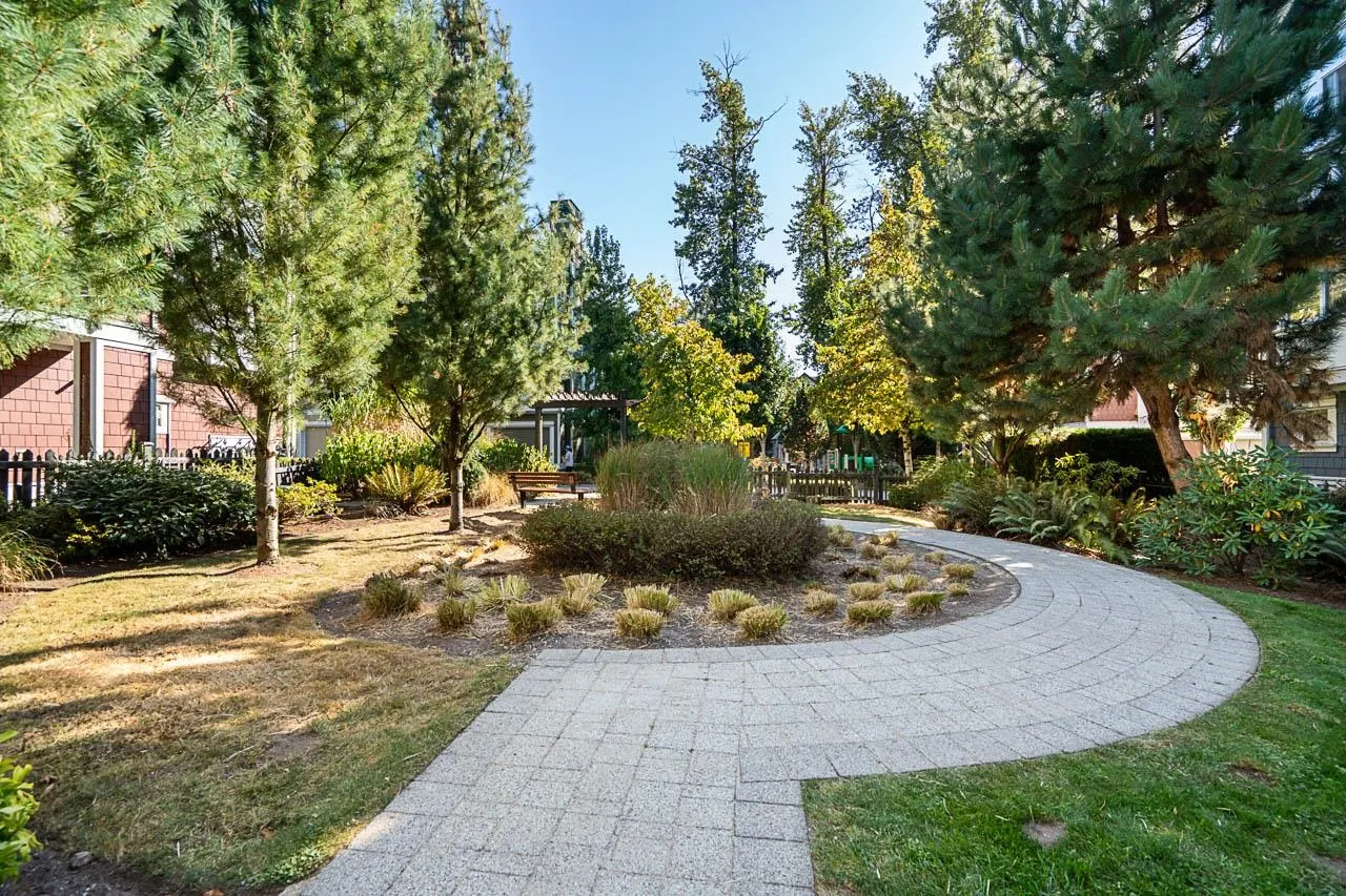 20852 77a Avenue #78
