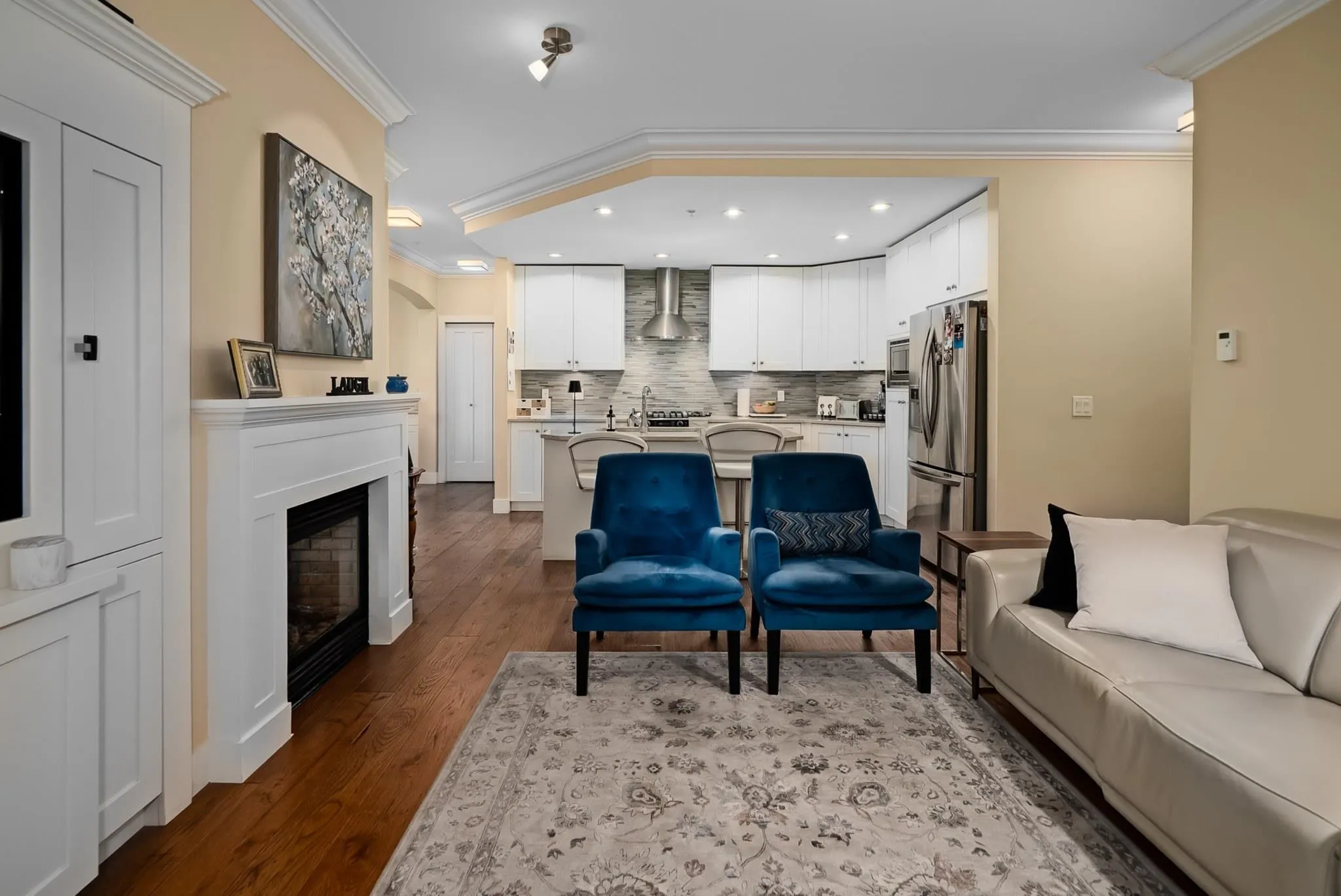 16455 64 Avenue #101