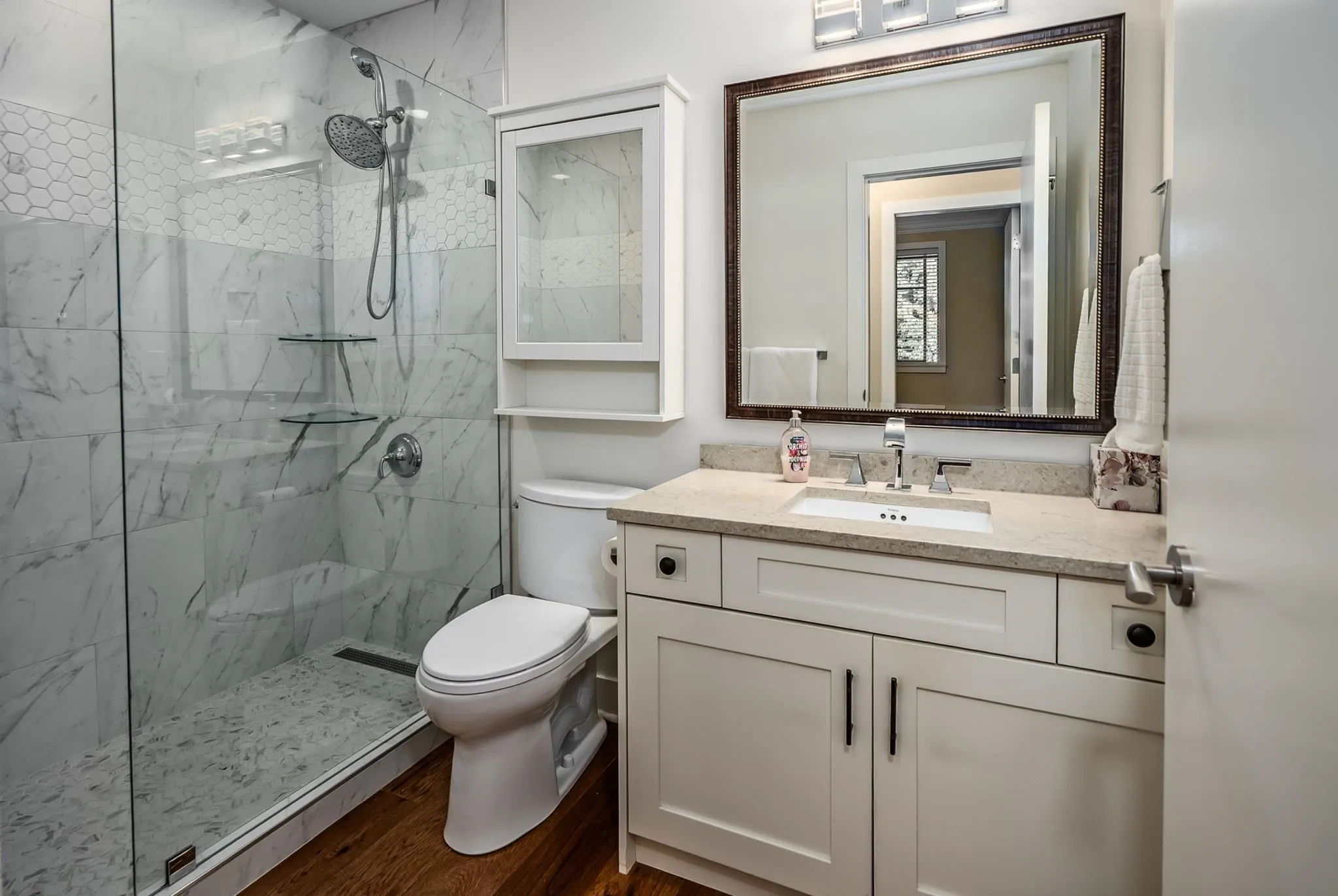 16455 64 Avenue #101