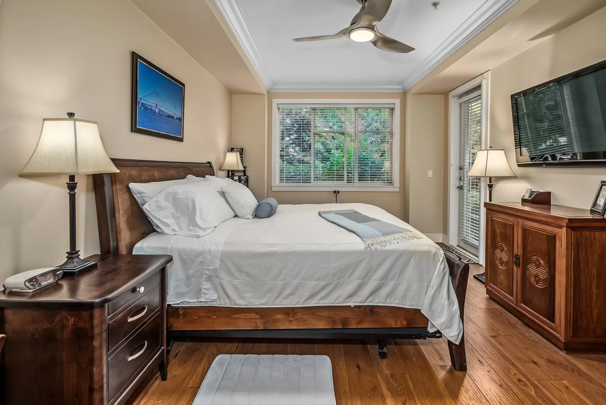 16455 64 Avenue #101