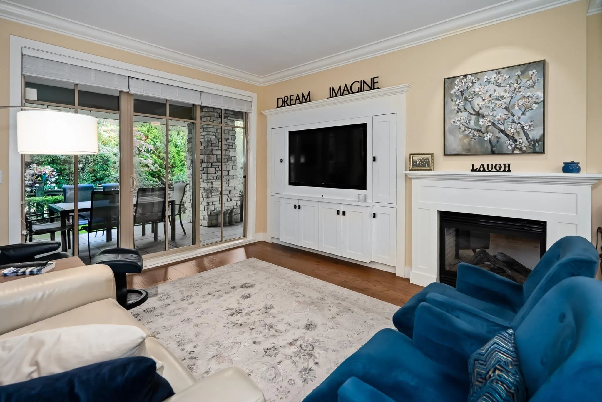16455 64 Avenue #101