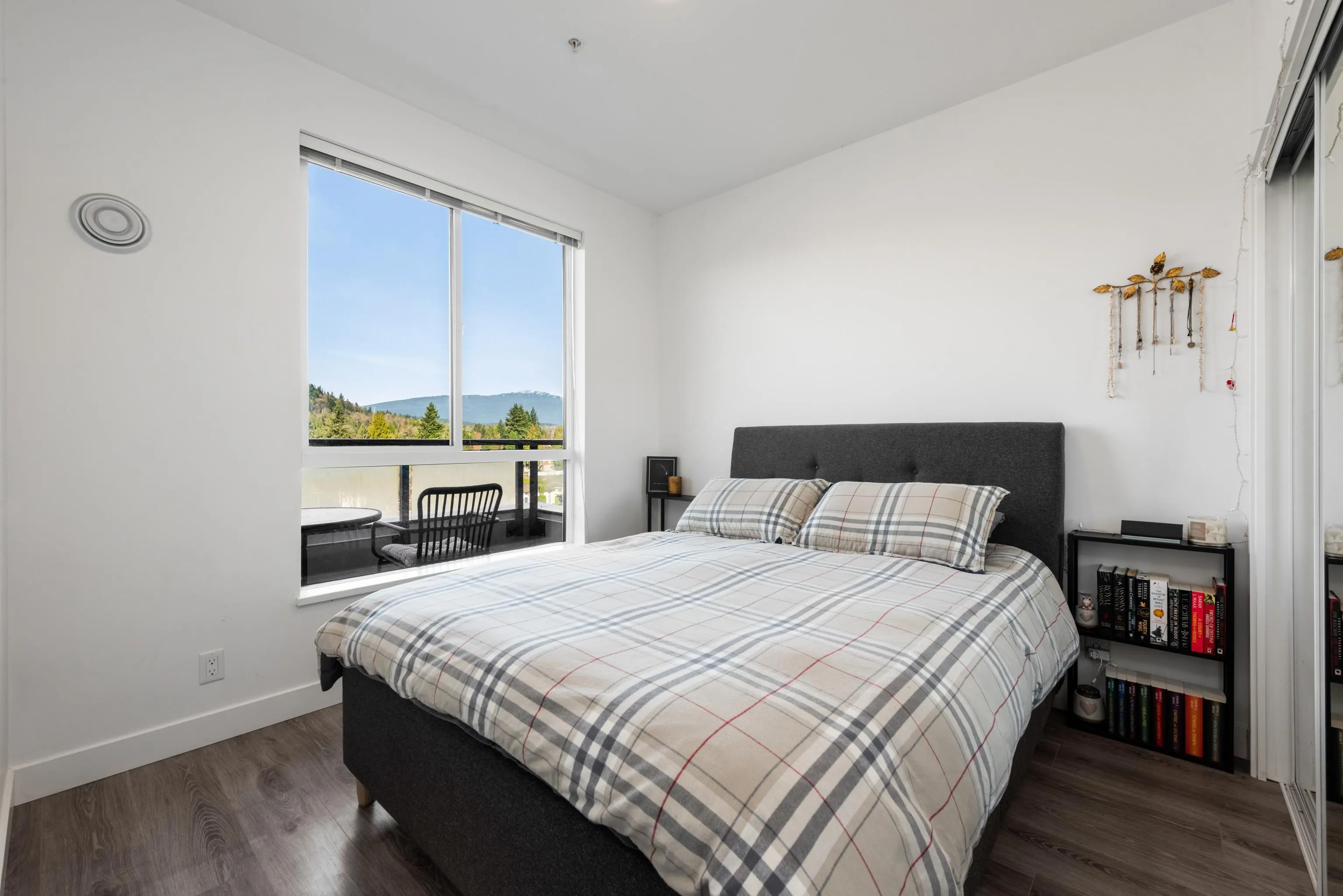 700 Clarke Road #609