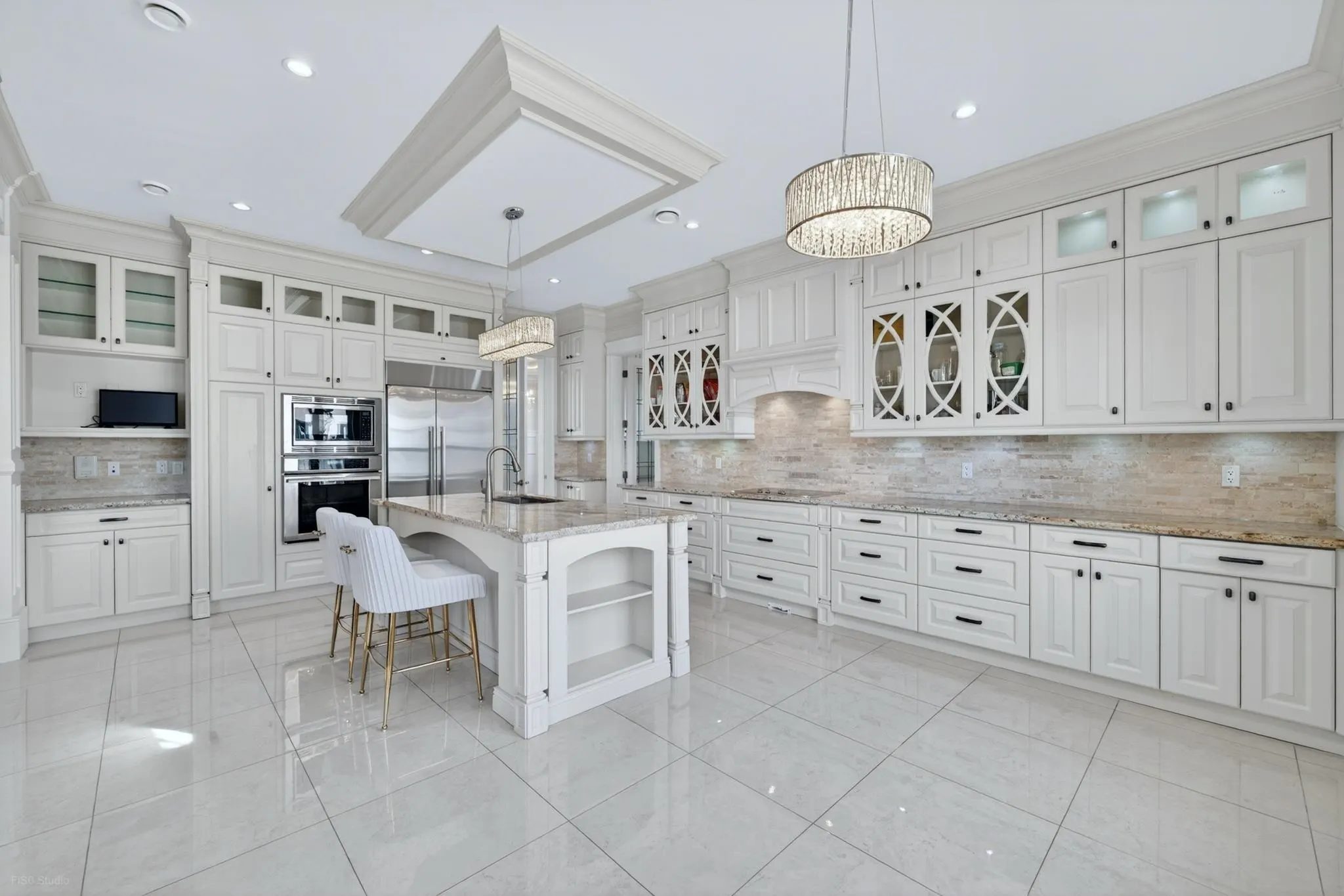 9631 Saunders Road