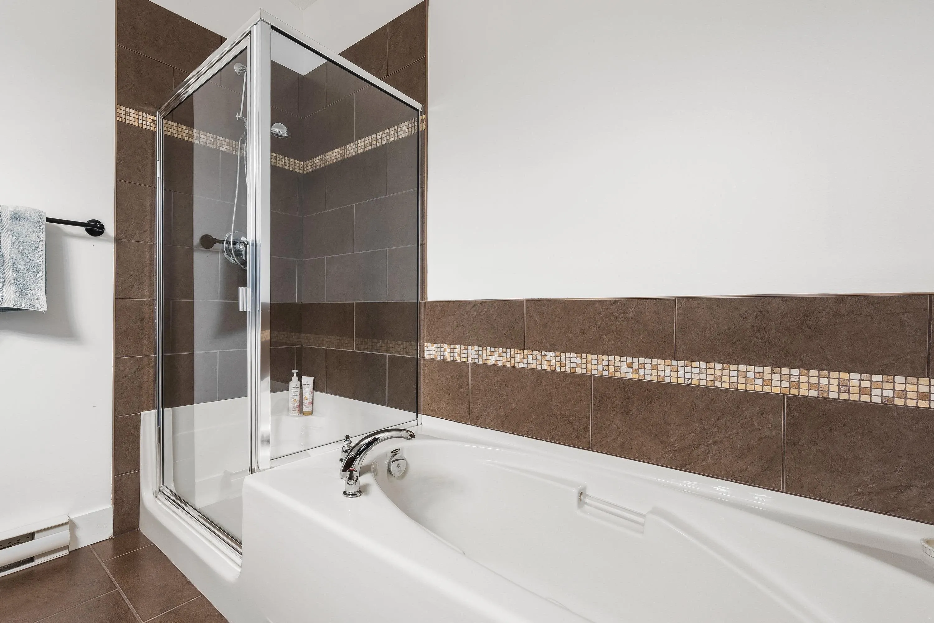 45893 Chesterfield Avenue #412