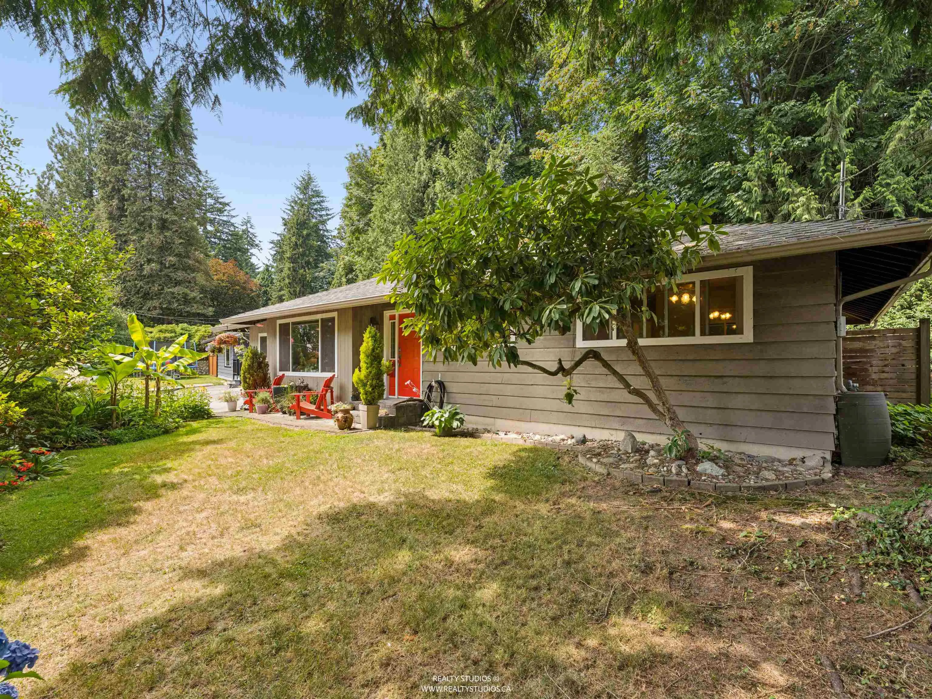 1525 Avonlynn Crescent