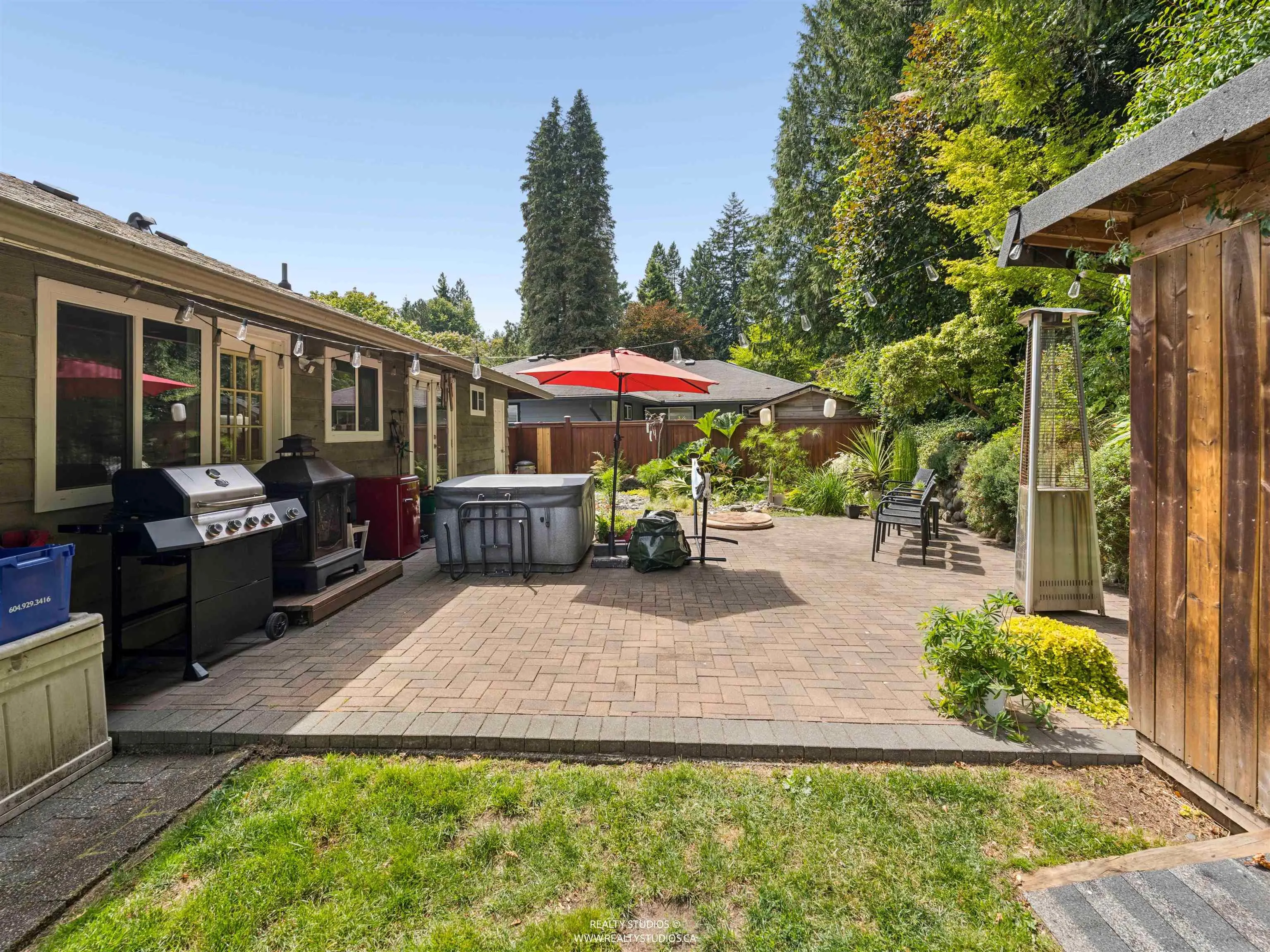 1525 Avonlynn Crescent