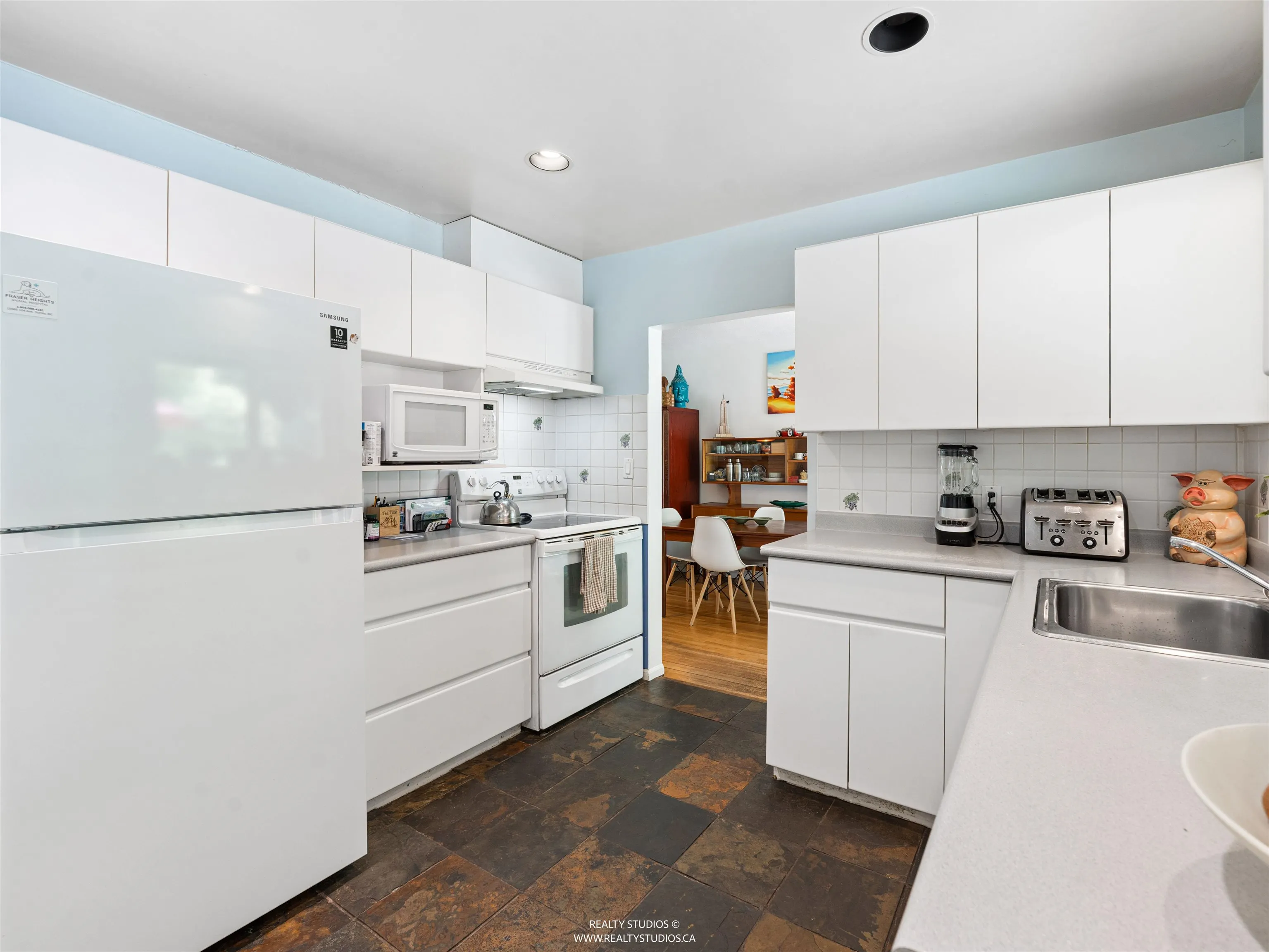 1525 Avonlynn Crescent