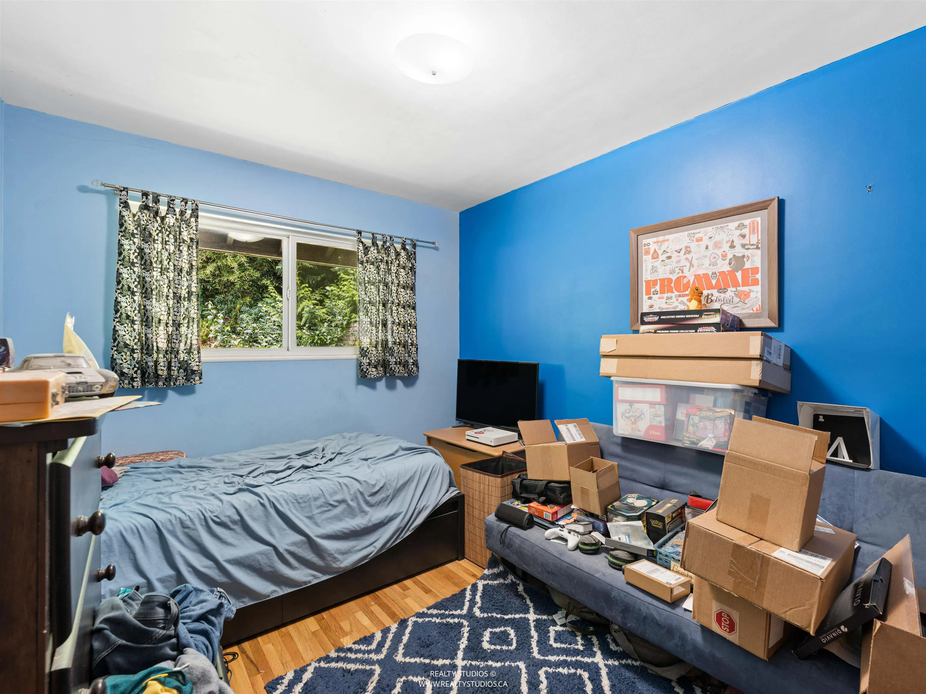 1525 Avonlynn Crescent
