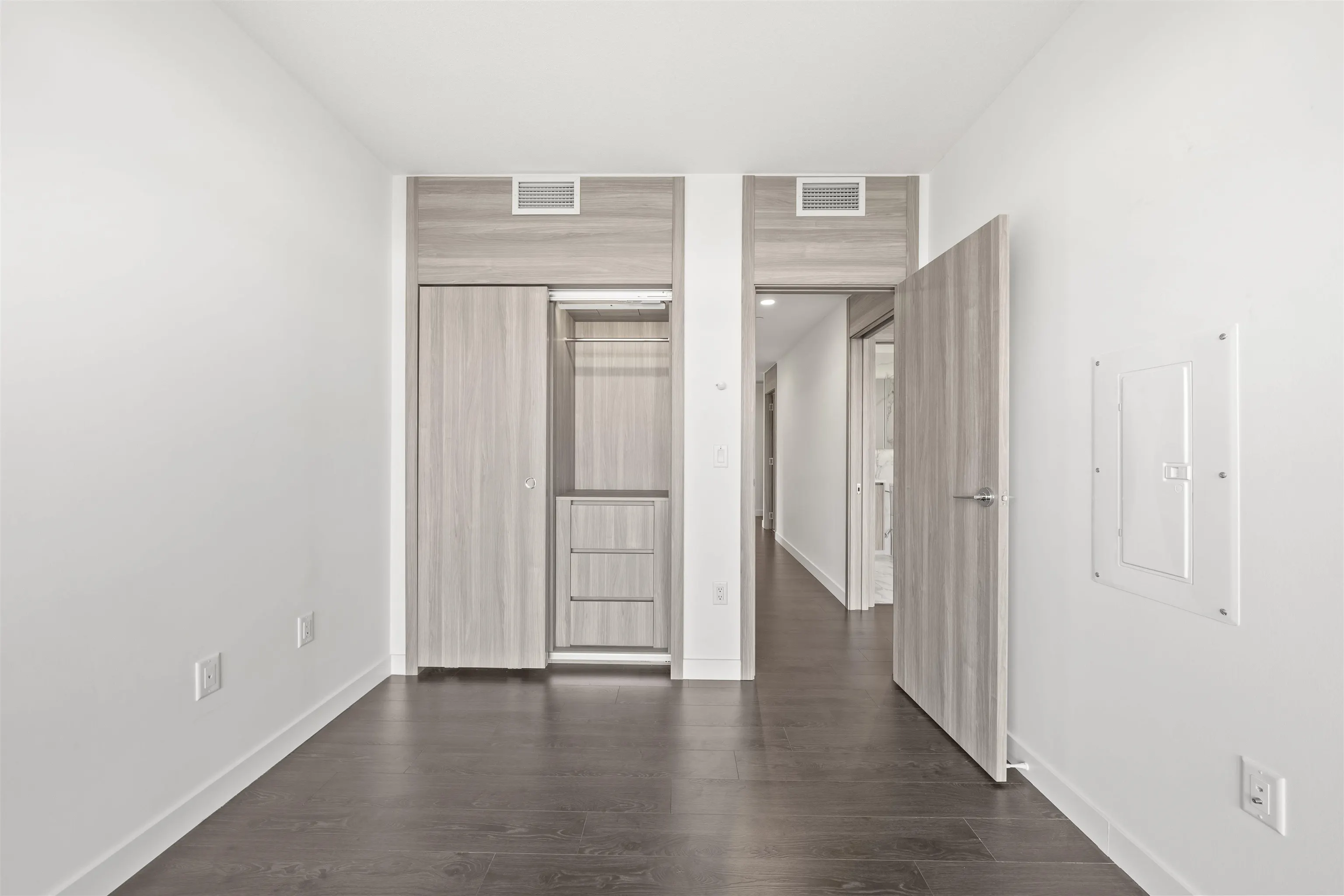 4880 Lougheed Highway #804