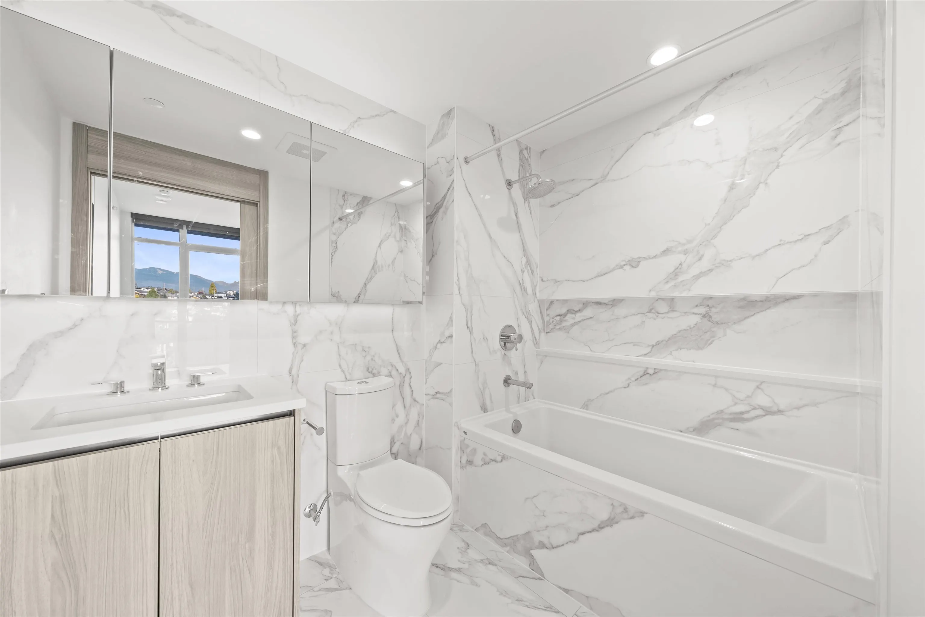 4880 Lougheed Highway #804