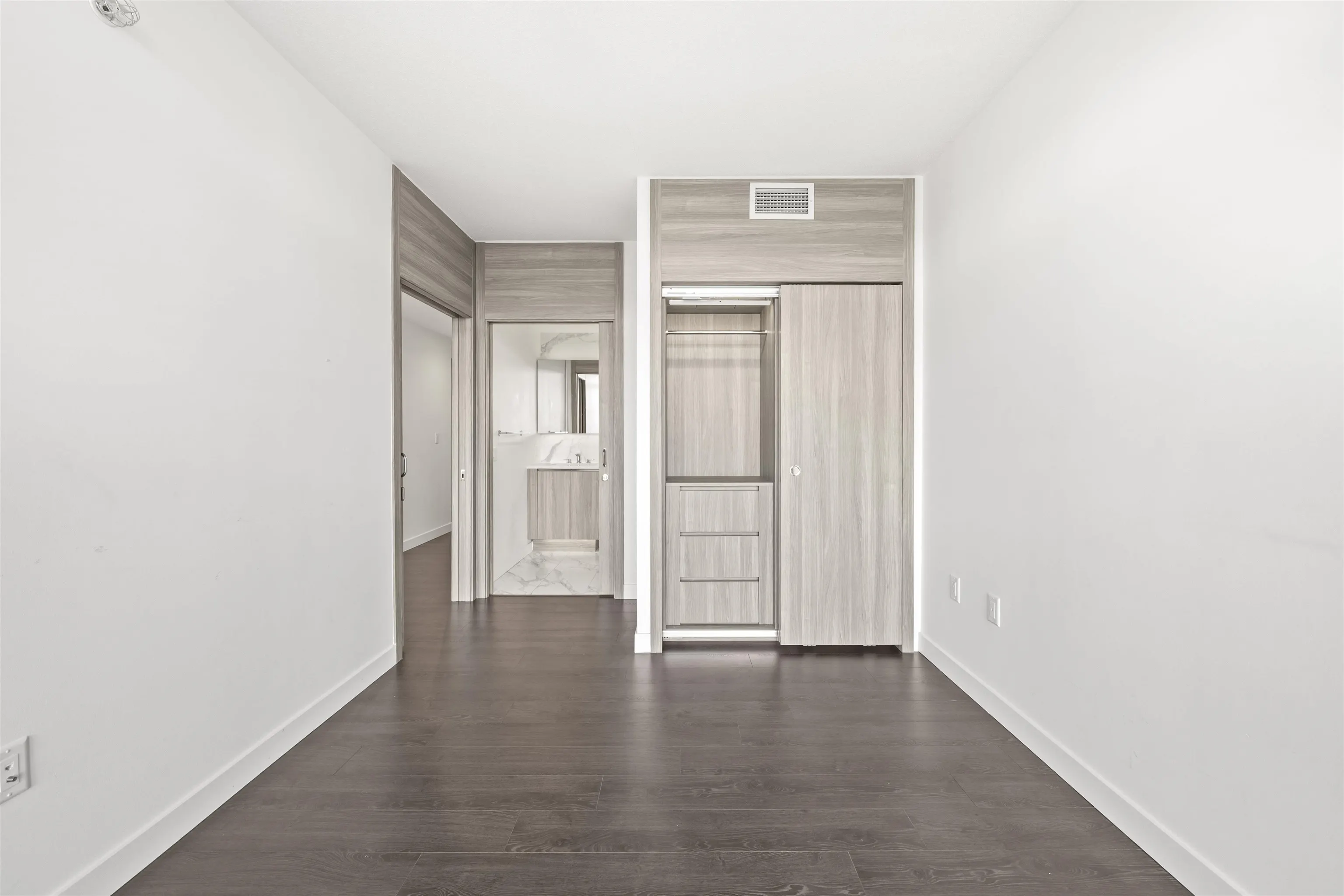 4880 Lougheed Highway #804