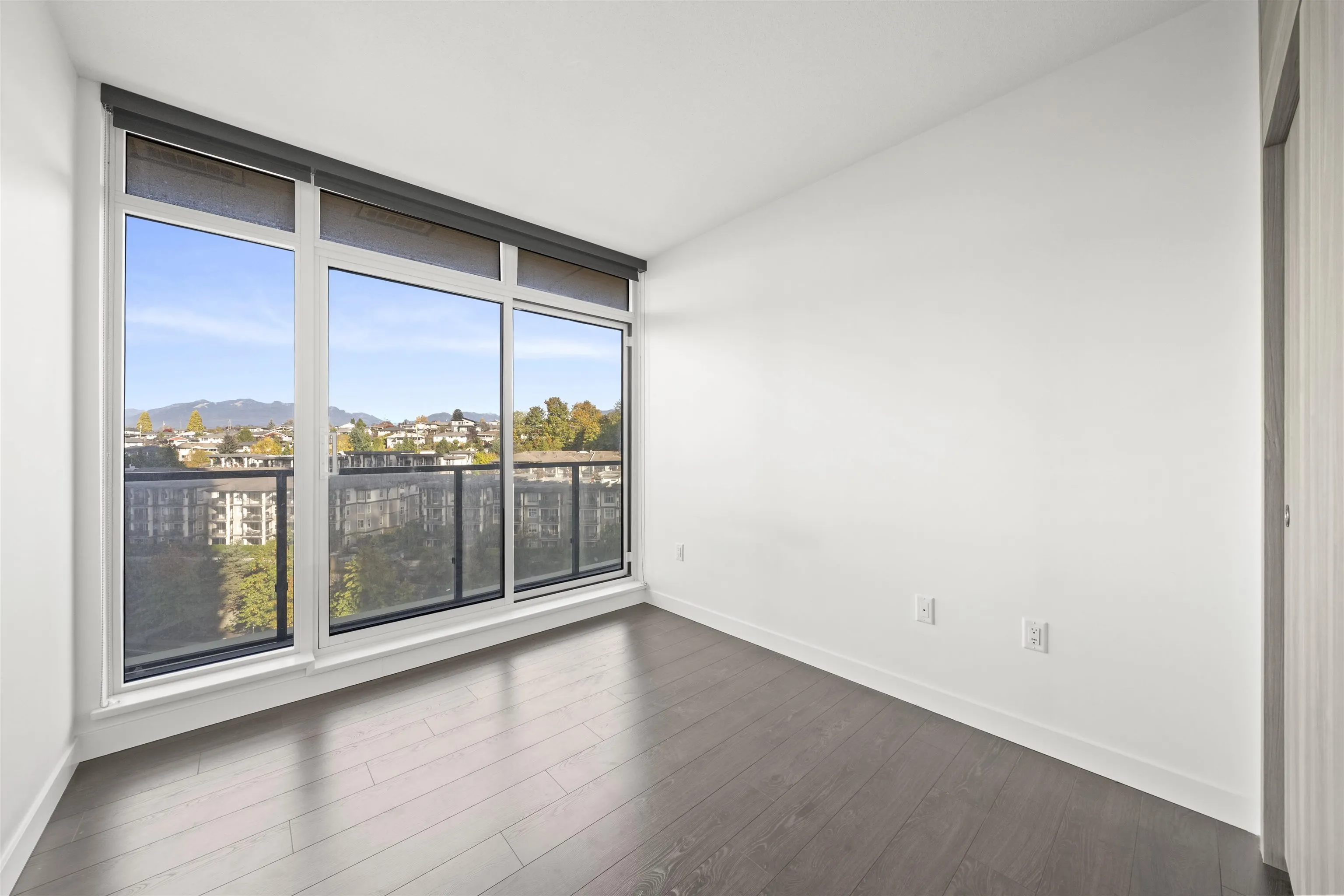 4880 Lougheed Highway #804