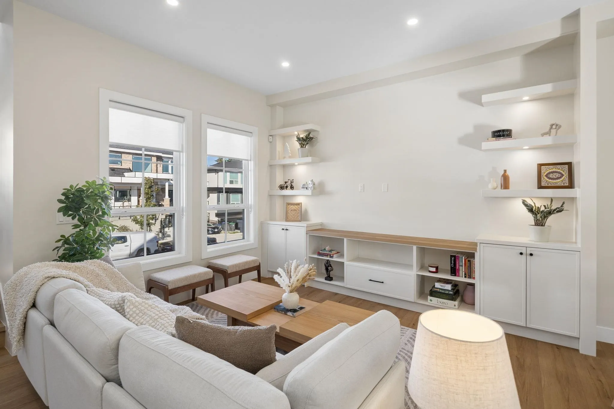 16042 9a Avenue #101